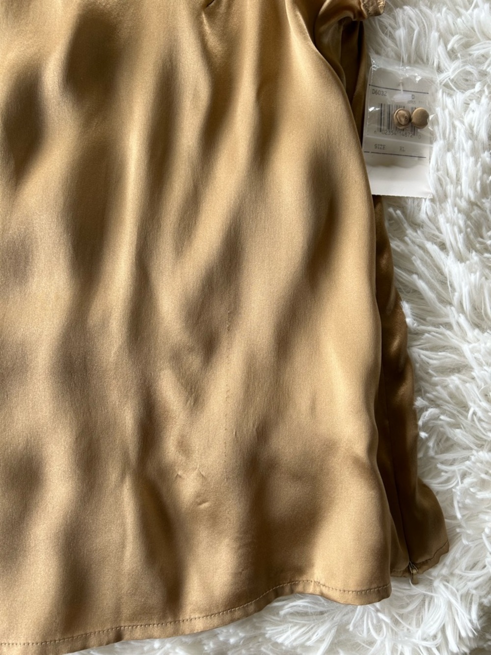 Cable & Gauge | 100% Silk Cowl Neck Gold Blouse - Picture 9 of 9